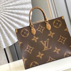 🎹Louis Vuitton GM/Large OnTheGo Tote Bag